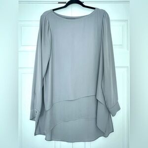 White House Black Market size 10 gray tunic in EUC.
